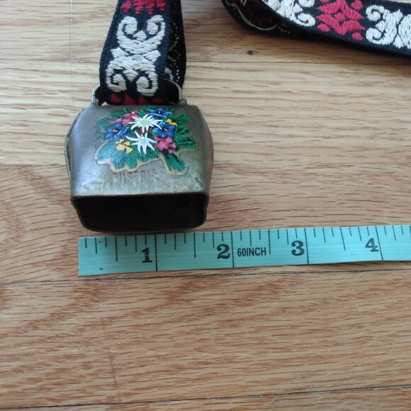 Vintage Austria Cow Bell Souvenir Cowbell with Embroidered Woven Strap Edelweiss - Picture 15 of 15